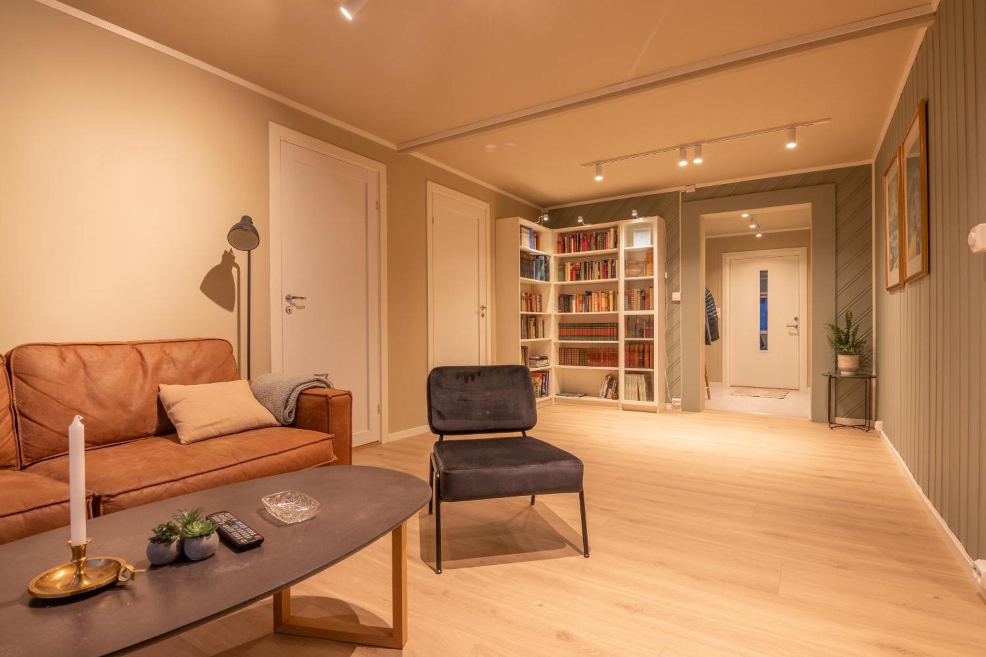 Cozy And Spacious Apartment In City Centre 트롬쇠 외부 사진