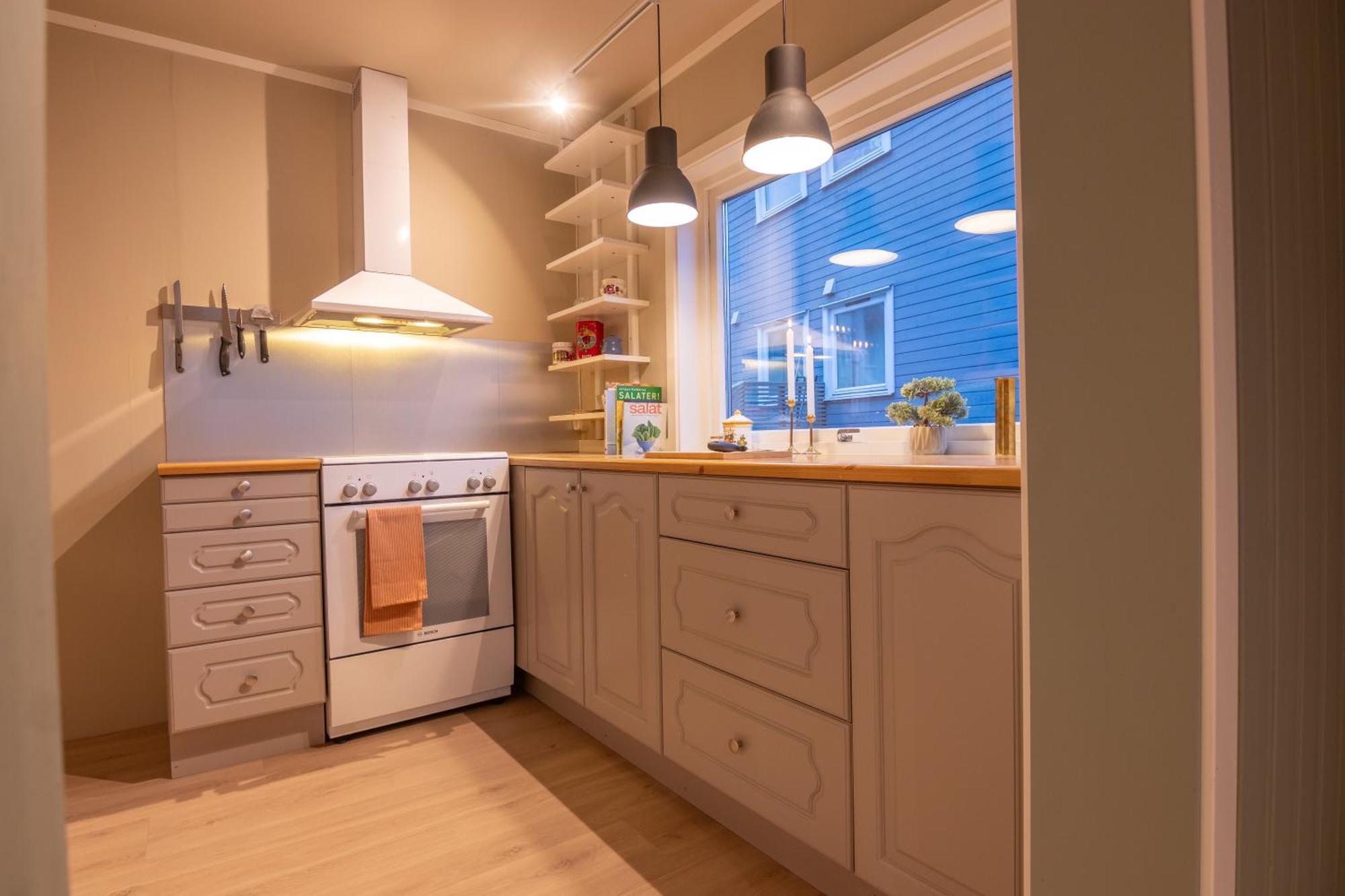 Cozy And Spacious Apartment In City Centre 트롬쇠 외부 사진