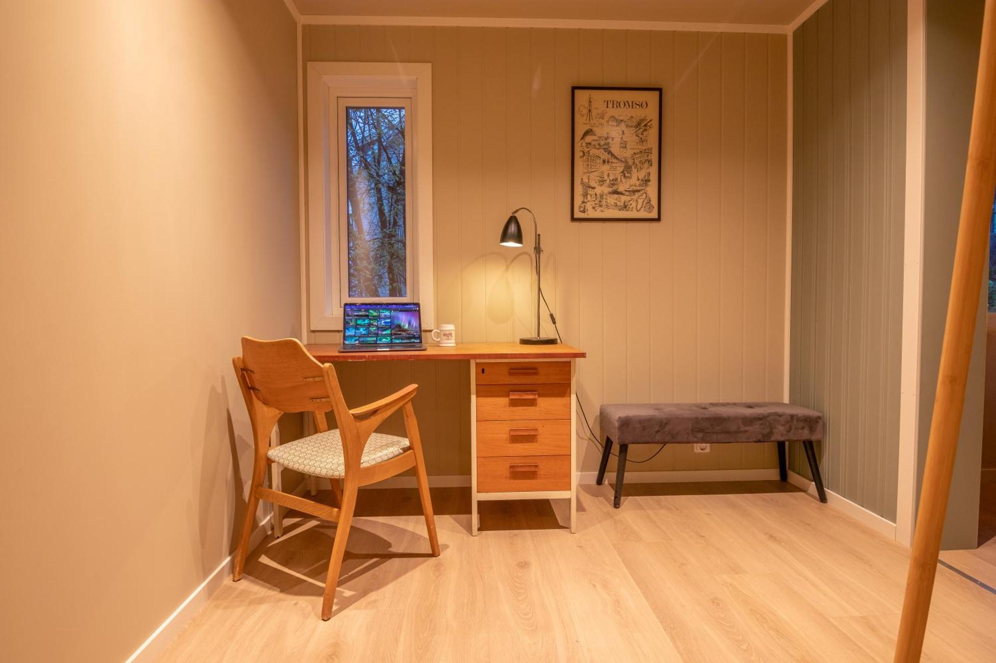 Cozy And Spacious Apartment In City Centre 트롬쇠 외부 사진
